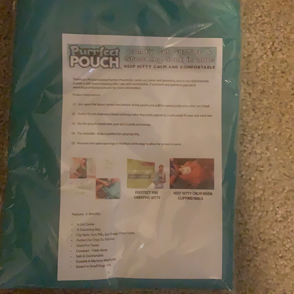 NWOT Purrfect Pouch Cat Carrier